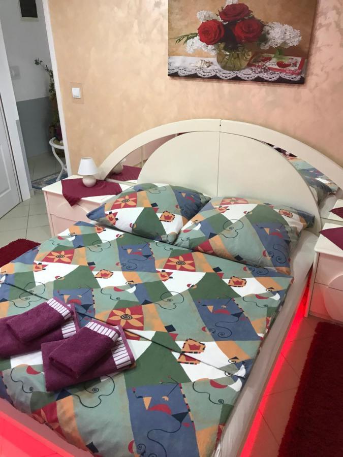 Guesthouse Rebel Deliblato Buitenkant foto