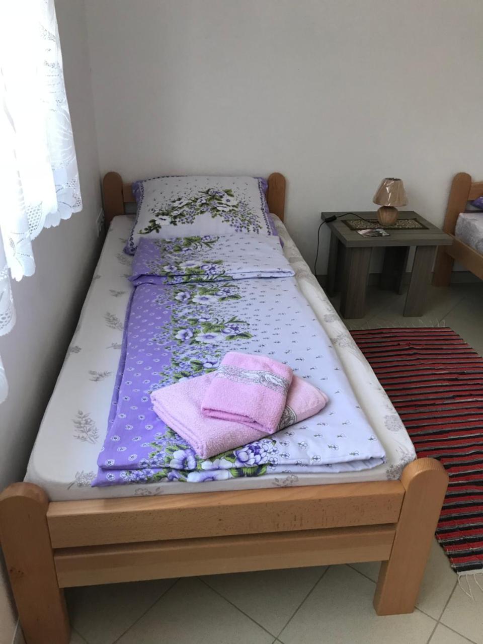 Guesthouse Rebel Deliblato Buitenkant foto