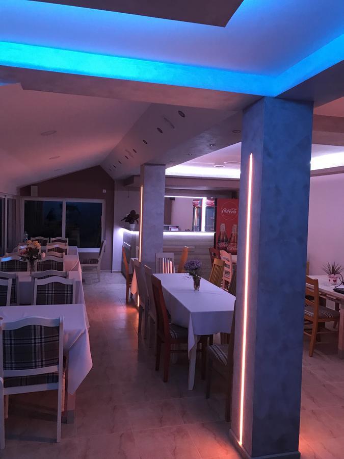 Guesthouse Rebel Deliblato Buitenkant foto